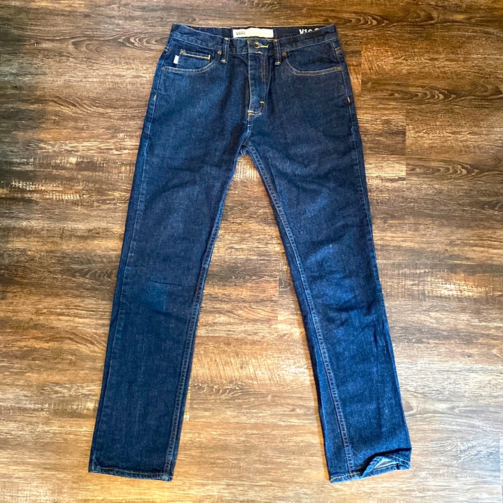 Dark blue men’s jeans 32x32 slim fit.